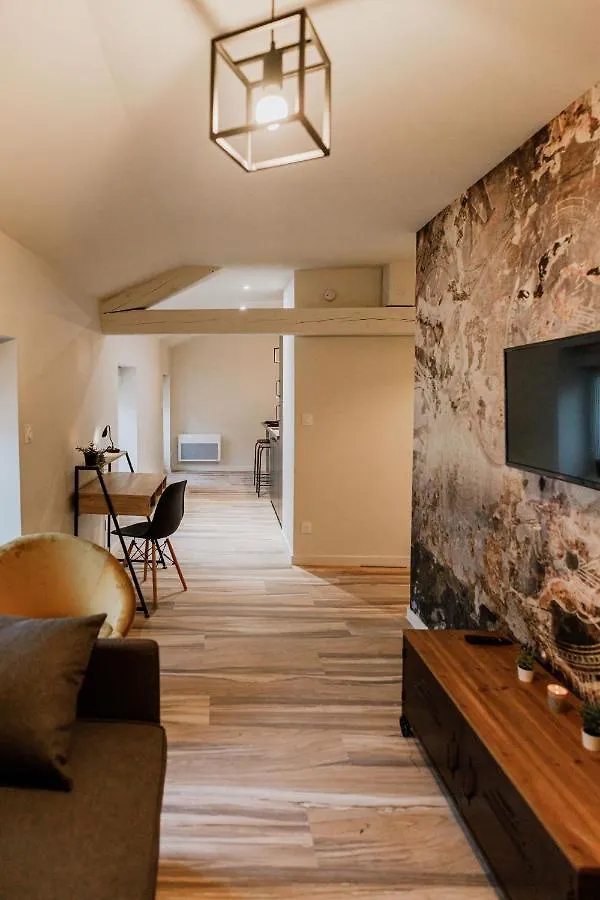 Um Studios Saint-Chamond